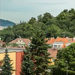 3kk - 115m2 V Klidné Lokalitě - 4 Apartmán Praha