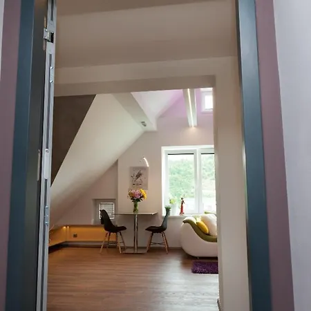 Apartmán 3kk - 115m2 V Klidné Lokalitě - 4 Praha