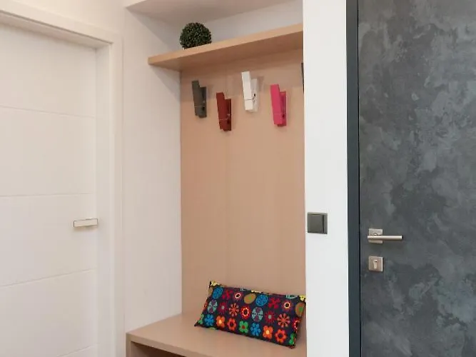 3kk - 115m2 V Klidne Lokalite - 4 Lägenhet